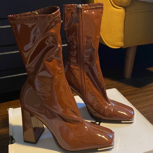 Women’s shoes.Color Brown.Size 8 - Picture 2 of 9